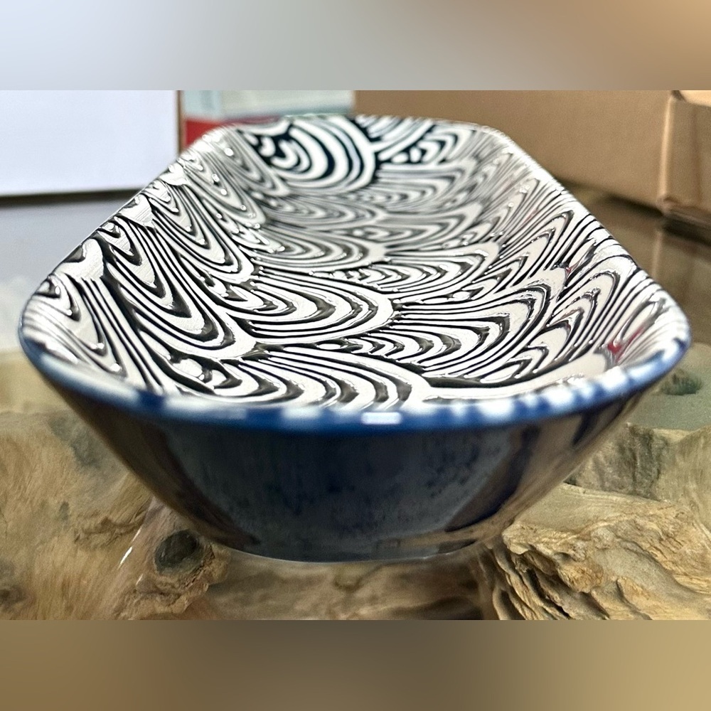 ‼️RARE‼️🎸Short Stories🎸🔥NWT🔥Ceramic Tray in Navy Blue - Picture 14 of 16